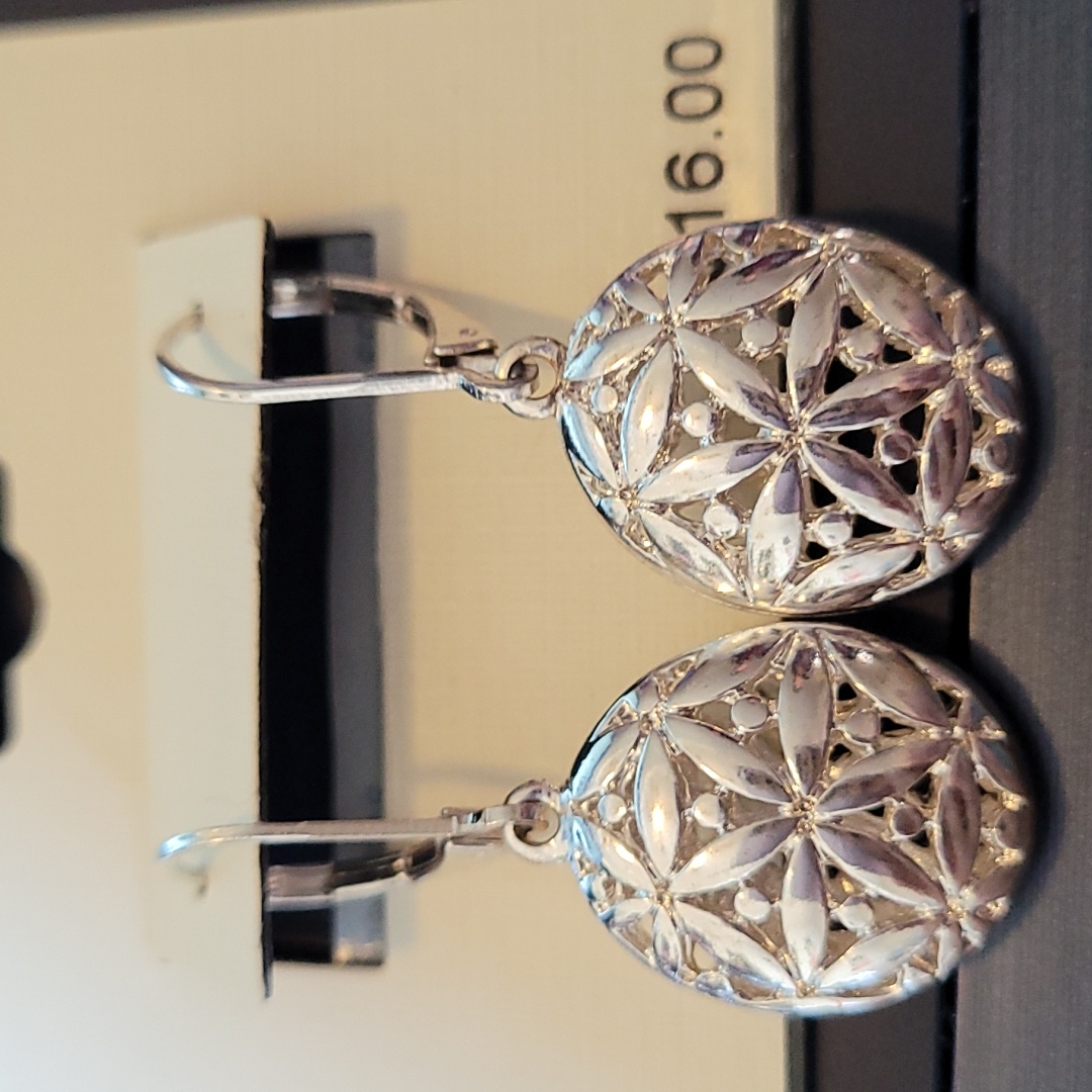 Napier Silver Tone Dangle Earrings Nwt 10$